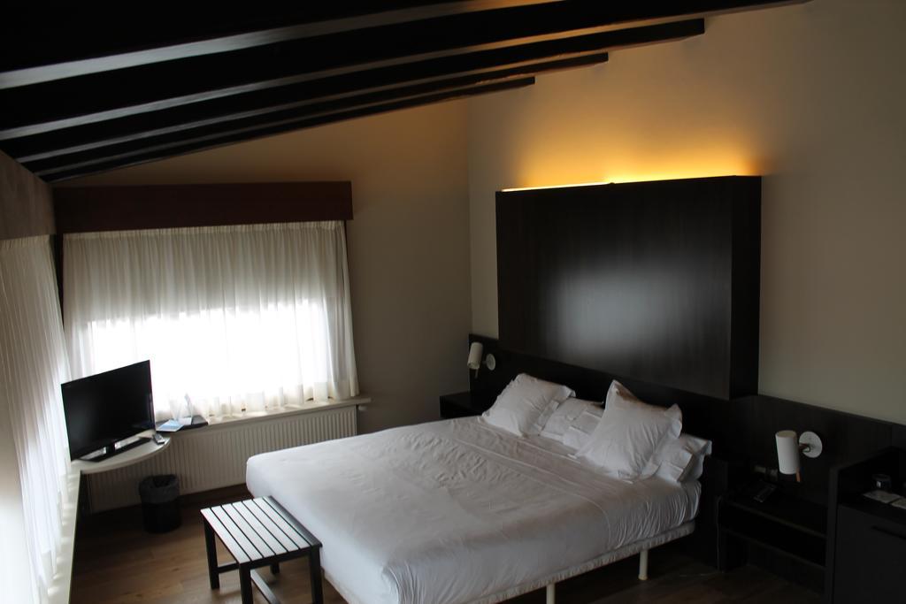 Hotel Can Xiquet Cantallops ภายนอก รูปภาพ